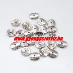   20db. Hajlított köztes fémgyöngy. 9.5x8.5mm. Antik ezüst szín.