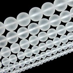 30db. Matt hegyikristály ásványgyöngy. 6mm.