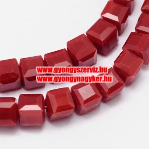 Kiárusítás!  10db. Csiszolt üveggyöngy. Kocka. 5.5mm. Vörös. Mindig akcióban!