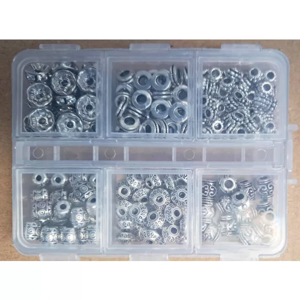 DIY. 135 darabos fém köztes , rondell, vegyes csomag, ajándék dobozban. Antik ezüst szín.