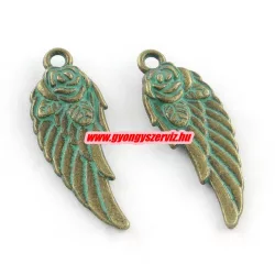Angyalszárny medál. 31x11x4mm. Antik bronz, patina szín. 