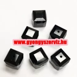   Kiárusítás!  Csiszolt üveggyöngy, kristály gyöngy. Kocka. 10mm. Fekete. Mindig akcióban!