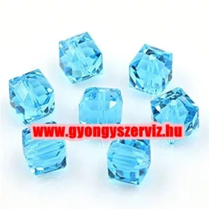 Kiárusítás!  Csiszolt üveggyöngy, kristály gyöngy. Kocka. 10mm. Türkiz. Mindig akcióban!