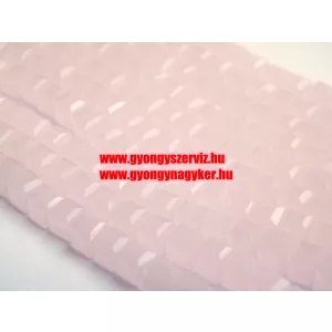Kiárusítás!  10db. Csiszolt üveggyöngy. Kocka. 5.5mm. Rózsaszín. Mindig akcióban!