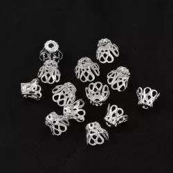 100db gyöngykupak. 5x6mm. Ezüst szín.