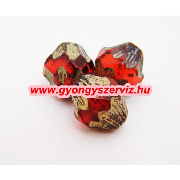 Cseh csiszolt gyöngy. Piros. 15x13mm. Mindig akcióban!