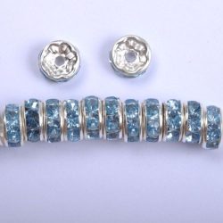   10db. Strasszos köztes gyöngy, rondella. Egyenes. 8mm. Zafír.