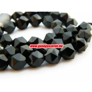 Ónix polygon ásványgyöngy. 8mm.