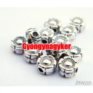20db. Virág. 6x3mm. Antik ezüst szín. Fémgyöngy, köztes gyöngy.