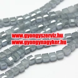   Kiárusítás!  10db. Fémgőzölt, csiszolt üveggyöngy. Kocka. 6mm. Szürke. Mindig akcióban!