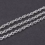 Fém ékszer lánc. 3x2x0.5mm. Ezüst szín. 1m.
