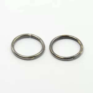 100db. Nyitott szerelőkarika. 10x1mm. Fekete szín.