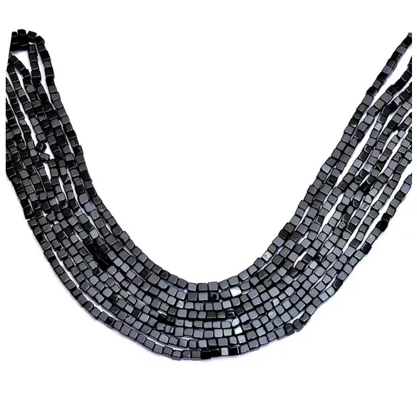 Ónix ásványgyöngy. Kocka. 5mm.