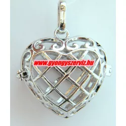   Leárazás! Angyalhívó medál. 32x40x17mm. Áttört szív. Platina szín.