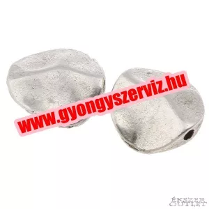 10db. Lapos köztes. 9.5x10mm. Antik ezüst szín. Fémgyöngy, köztes gyöngy.