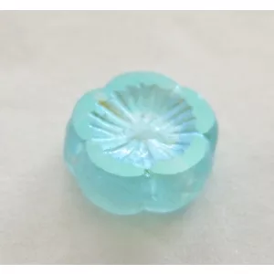 Cseh üveggyöngy. Türkizkék virág. 12mm.