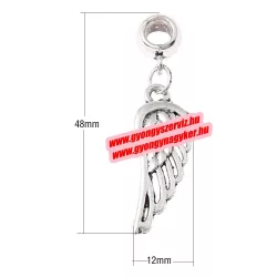   Angyalszárny medál. Antik ezüst szín. 12x48x1.5mm. Pandora stílusú charm.