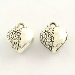 10db. Fém medál, fityegő. Szív. 12x10mm.