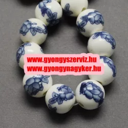 Porcelángyöngy. 10mm. Poroszkék virág.