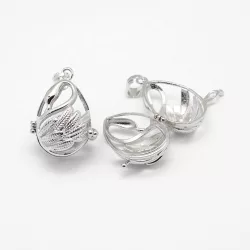 Kiárusítás! Angyalhívó medál. Hattyú. Platina szín.