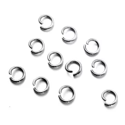 Acél szerelő karika. Nyitott. 6x0.7mm. 100db/csomag.