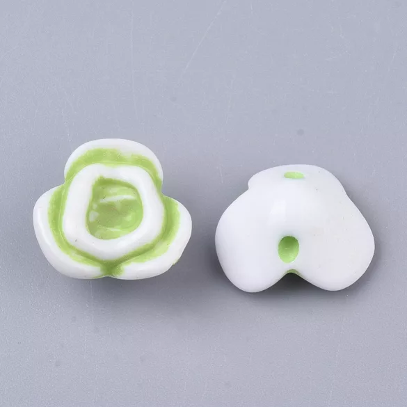 50db. Műanyag virág. 13x14mm. Mix.
