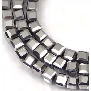 20db. Csiszolt üveg kocka gyöngy. 4mm. hematit.