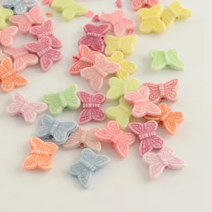 Leárazás! Műanyag gyöngy mix. Pillangós mix. 10g/csomag.