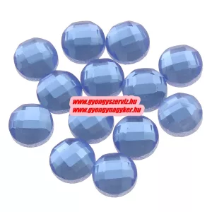 Kiárusítás!  10db. Csiszolt üveg kaboson gyöngy. 8x8x3mm. Világoskék. Mindig akcióban!