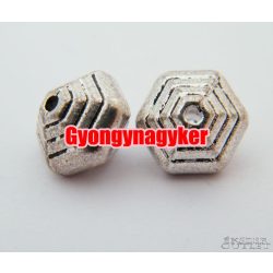   Diszkosz. 10x8mm. Antik ezüst szín. Fémgyöngy, köztes gyöngy.