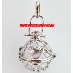 Leárazás! Angyalhívó medál. 49x27mm. Szívecskés gömb. Platina szín.