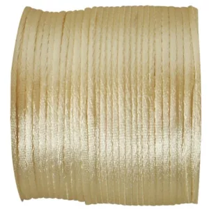 Poliészter fonal. 2mm. Krém.